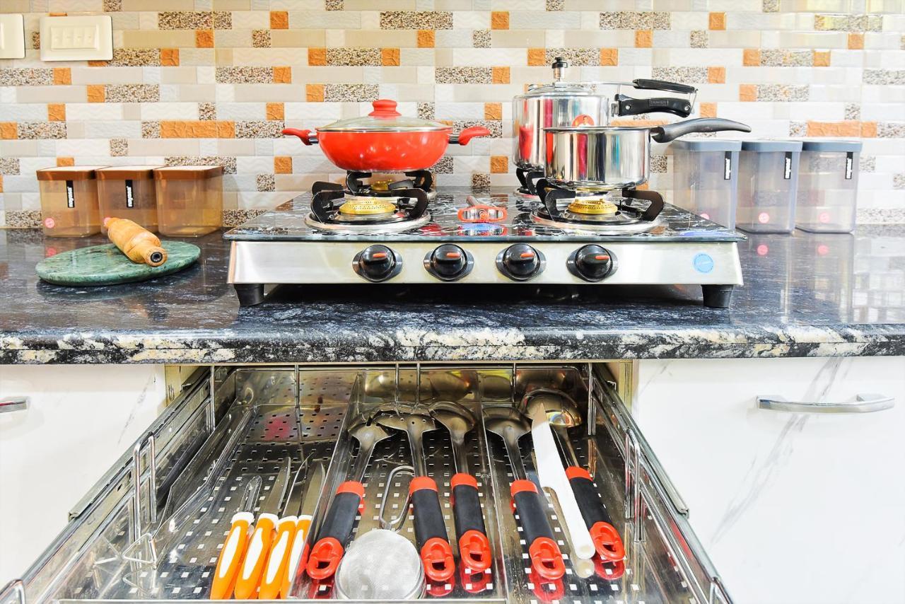 Bedchambers Serviced Apartments, Sector 38 Gurgaon Dış mekan fotoğraf
